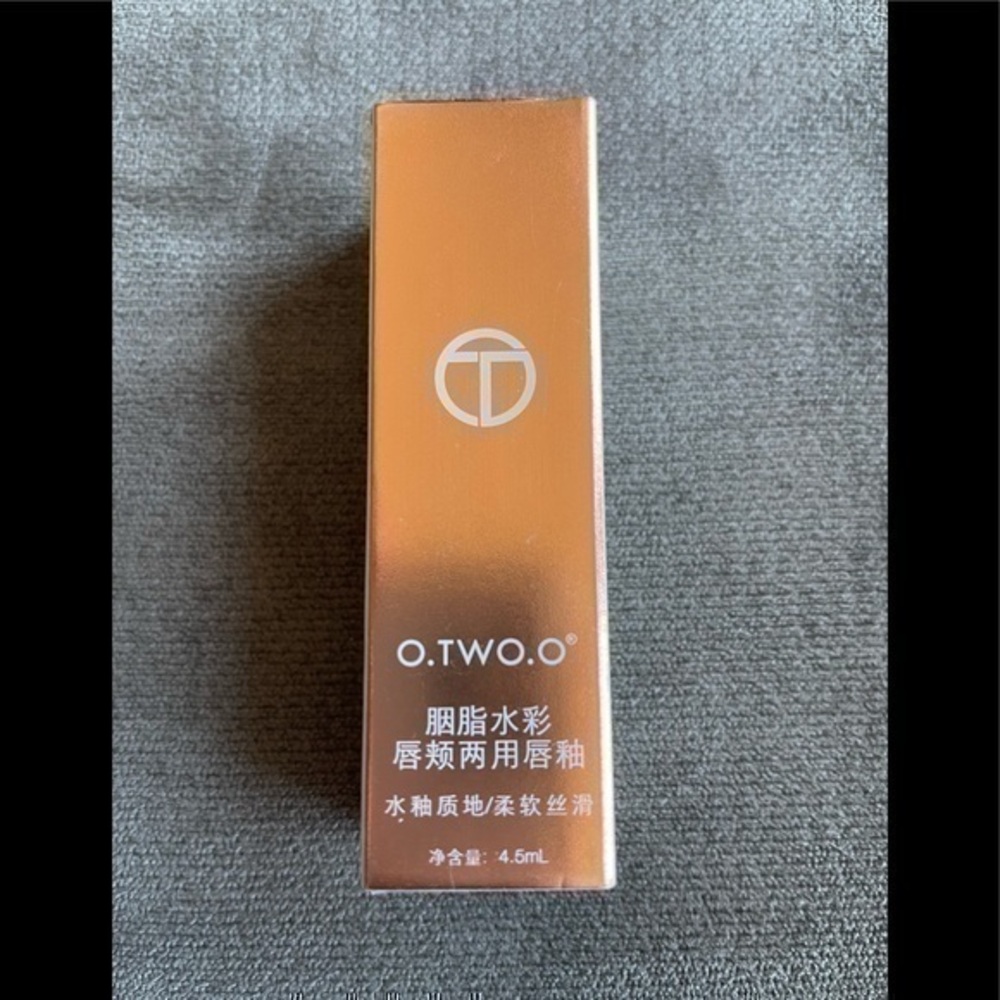 O.TWO.O rogue watercolor lip & cheek tint
Brand new sealed
Color SWEET โฆ